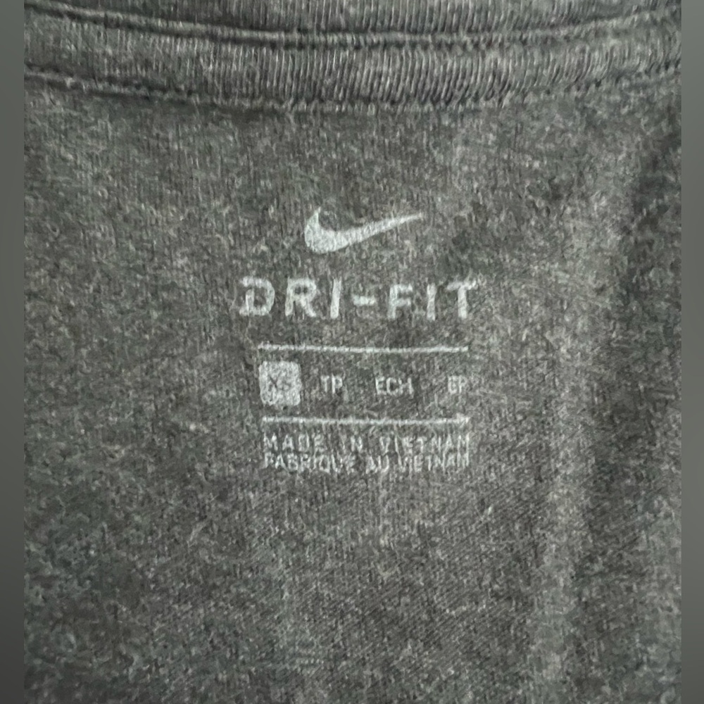 Nike Set - Picture 2 of 7